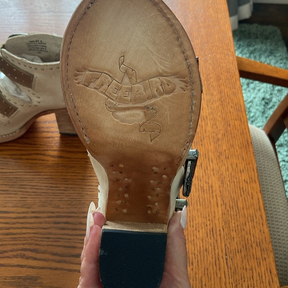 BRAND NEW Freebird by Steven VIOLET - Picture 2 of 4